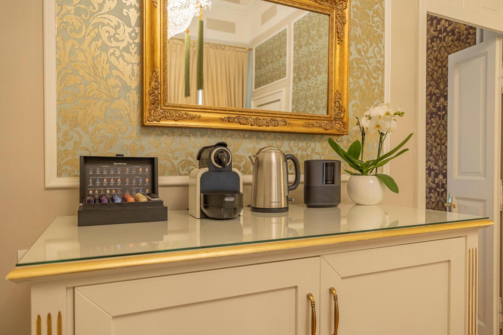 Palazzo Monga Boutique Guesthouse Verona Exteriör bild