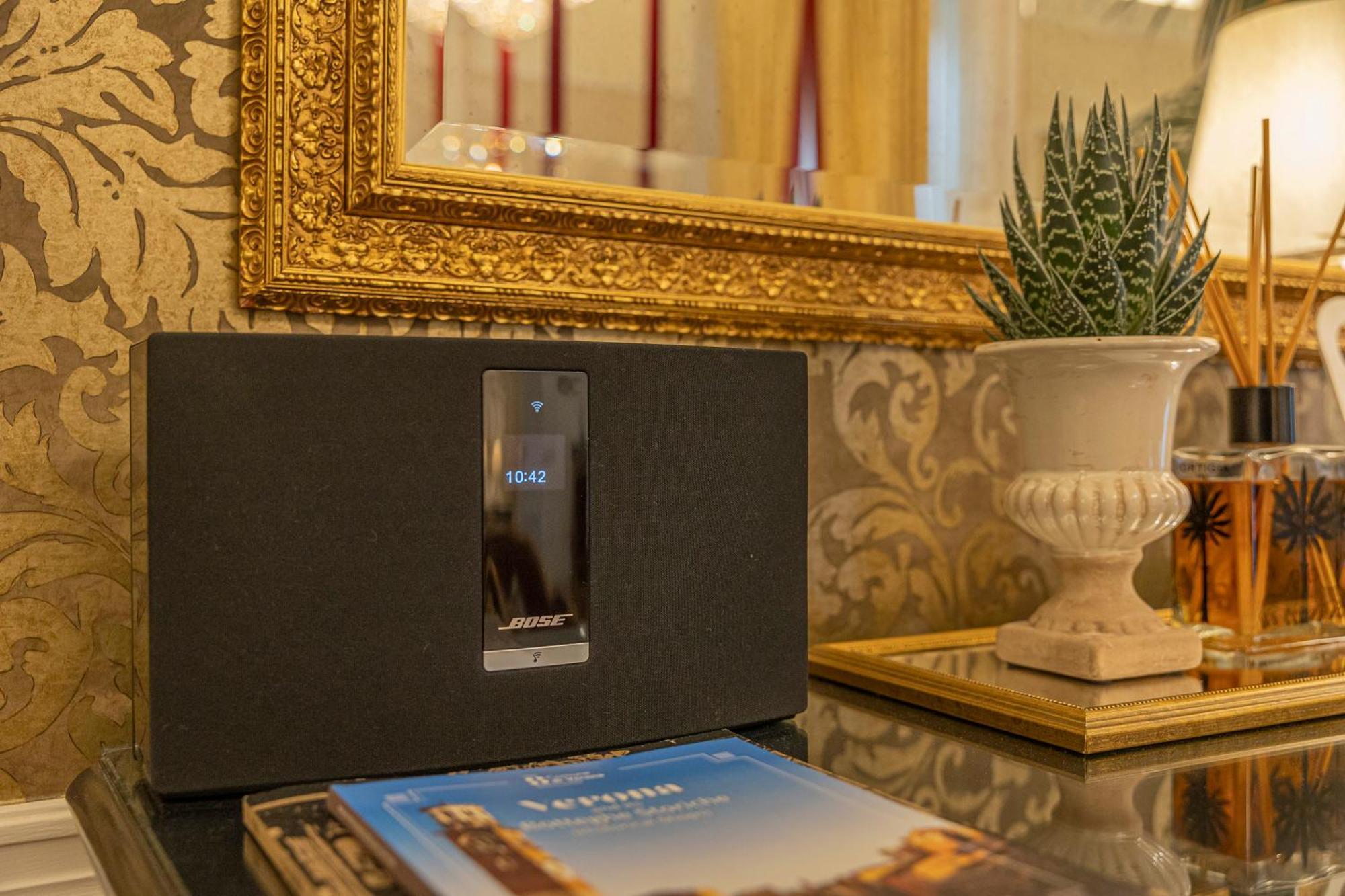 Palazzo Monga Boutique Guesthouse Verona Exteriör bild